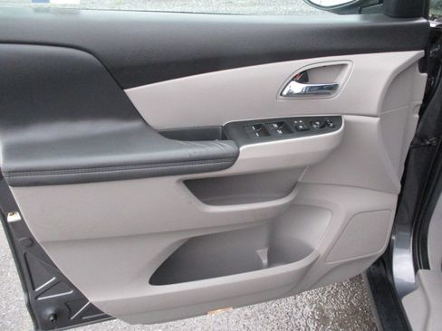 Used 2016 Honda Odyssey EX-L image 19