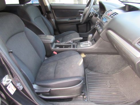 Used 2013 Subaru XV Crosstrek 2.0i Premium image 18