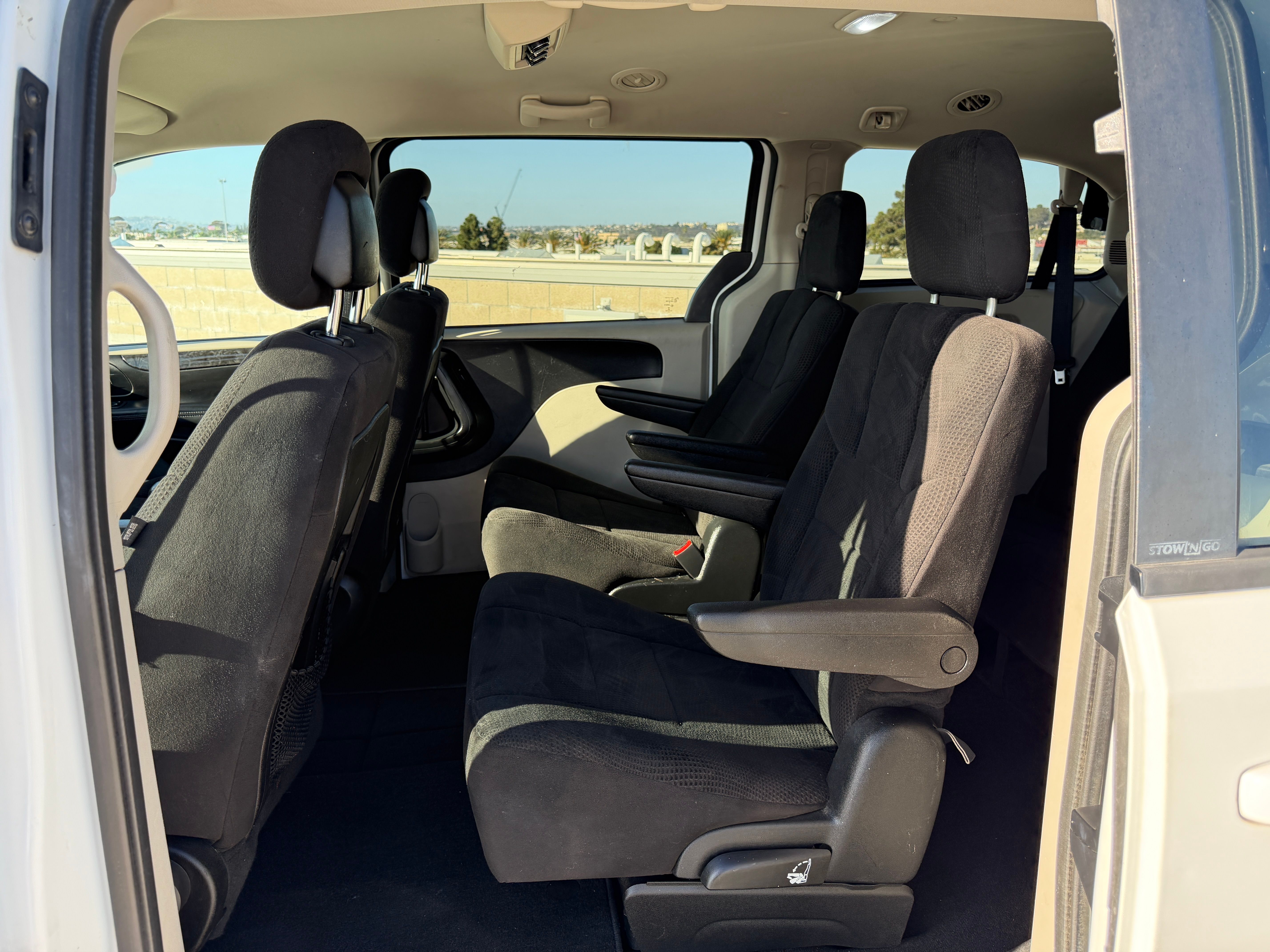 Used 2014 Dodge Grand Caravan UNAVAIL FWD image 29