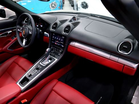 Used 2024 Porsche 718 Boxster GTS image 30