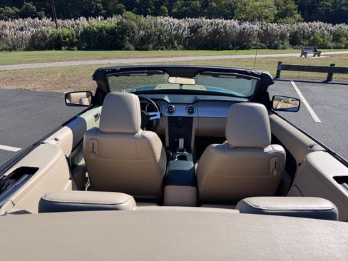 Used 2006 Ford Mustang GT Premium image 24