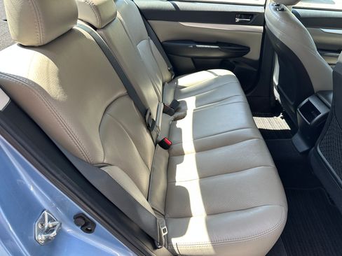 Used 2010 Subaru Legacy 2.5i Premium AWD/4WD image 15