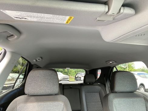Used 2023 Chevrolet Equinox LT image 21