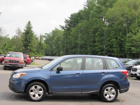 Used 2014 Subaru Forester 2.5i AWD/4WD image 3