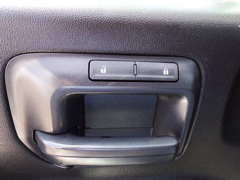 Used 2018 Chevrolet Silverado 1500 image 8