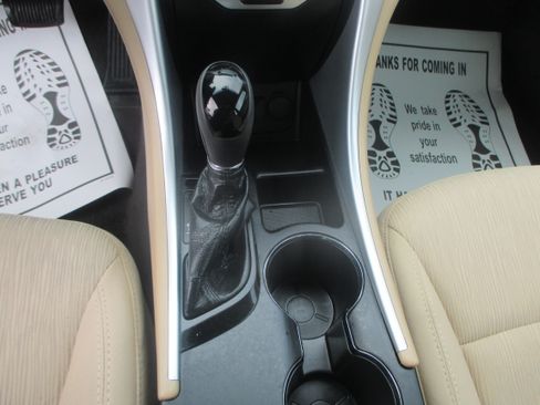 Used 2013 Hyundai Sonata GLS image 7