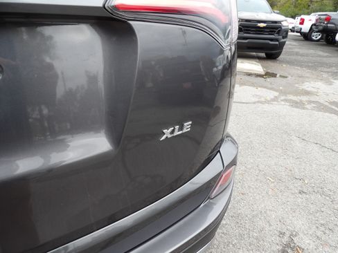 Used 2017 Toyota RAV4 XLE image 16