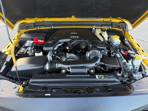 Used 2019 Jeep Wrangler 4WD Unlimited Sport image 26