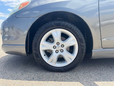 Used 2005 Toyota Matrix AWD image 14