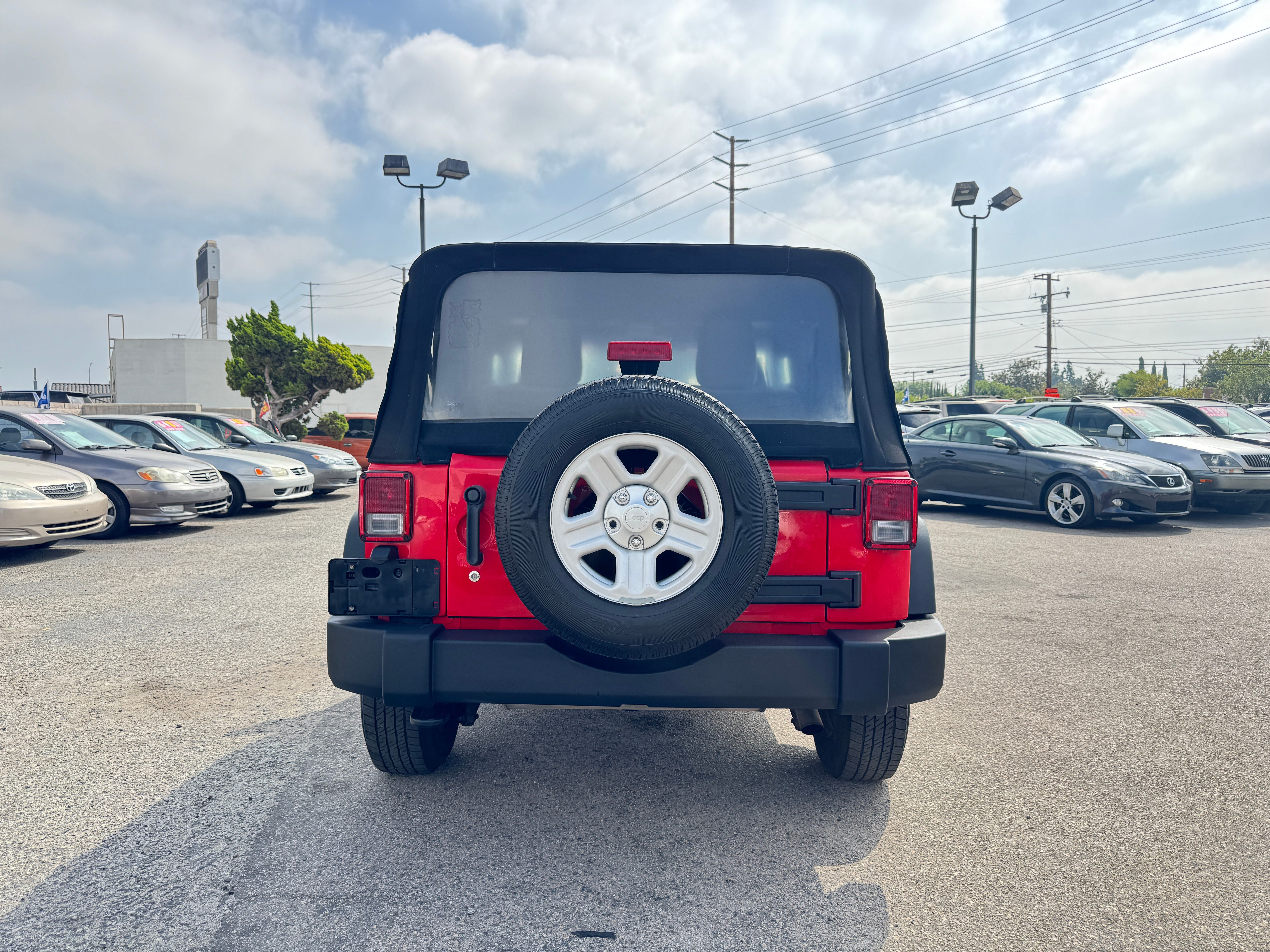 Used 2016 Jeep Wrangler 4WD Sport image 7
