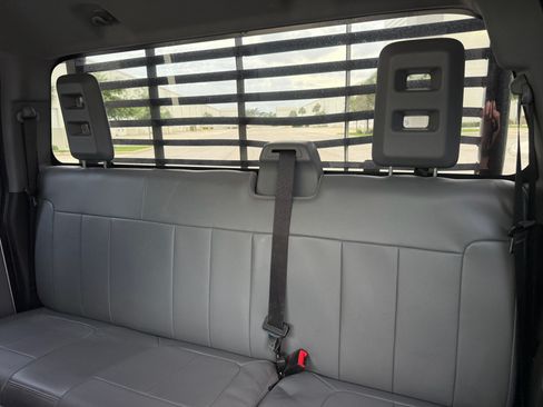 Used 2012 Ford F550 image 80