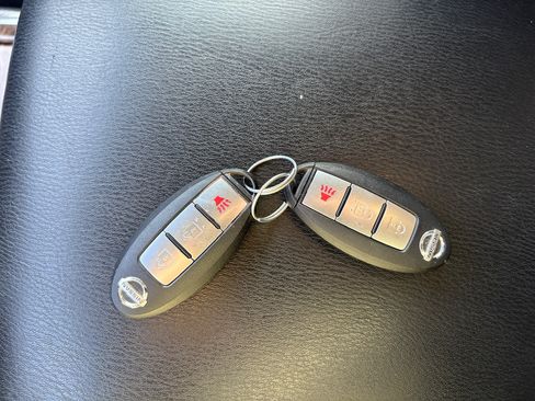 Used 2017 Nissan Armada SV image 26