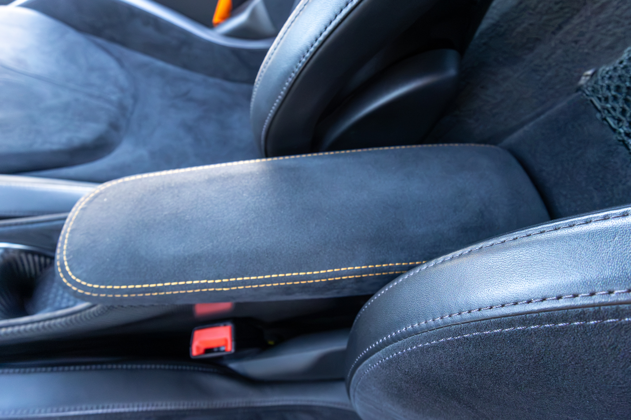 Used 2019 McLaren 600LT RWD image 38