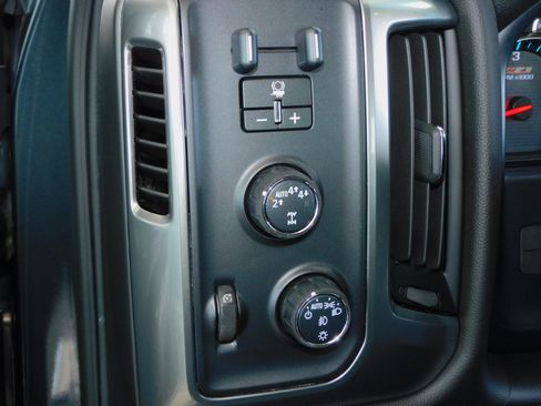 Used 2019 Chevrolet Silverado 1500 4x4 Double Cab LD LT image 28