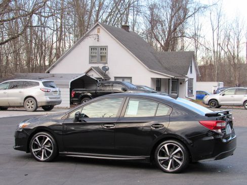 Used 2022 Subaru Impreza 2.0i Sport image 10