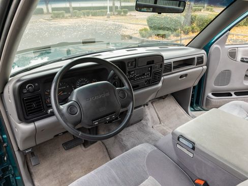 Used 1996 Dodge Ram 2500 Truck SLT image 22