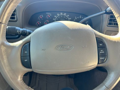 Used 2000 Ford Excursion XLT image 12