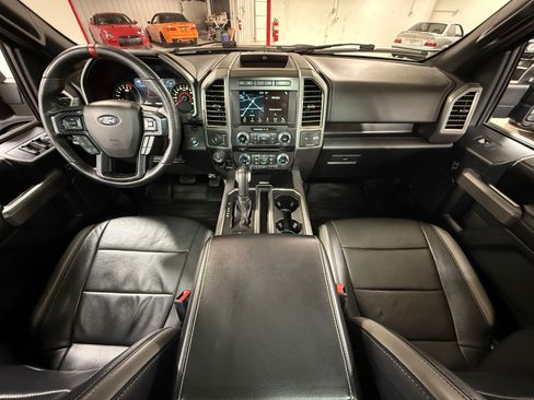 Used 2018 Ford F150 4x4 Crew Cab Raptor image 24