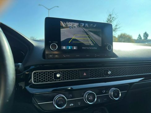 Used 2022 Honda Civic Sport image 16