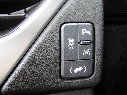 Used 2016 Chevrolet Tahoe 4WD LT image 23