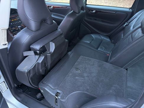 Used 2006 Volvo V70 2.4 image 57