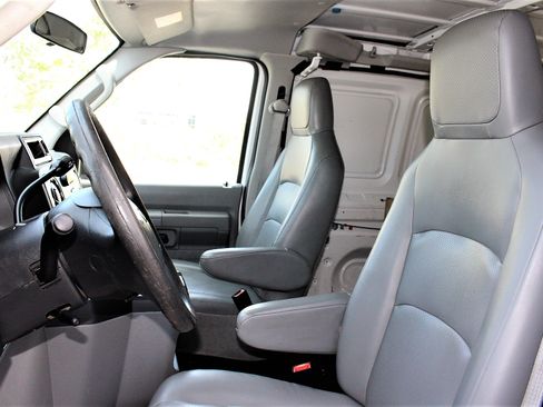 Used 2012 Ford E-150 and Econoline 150 image 12