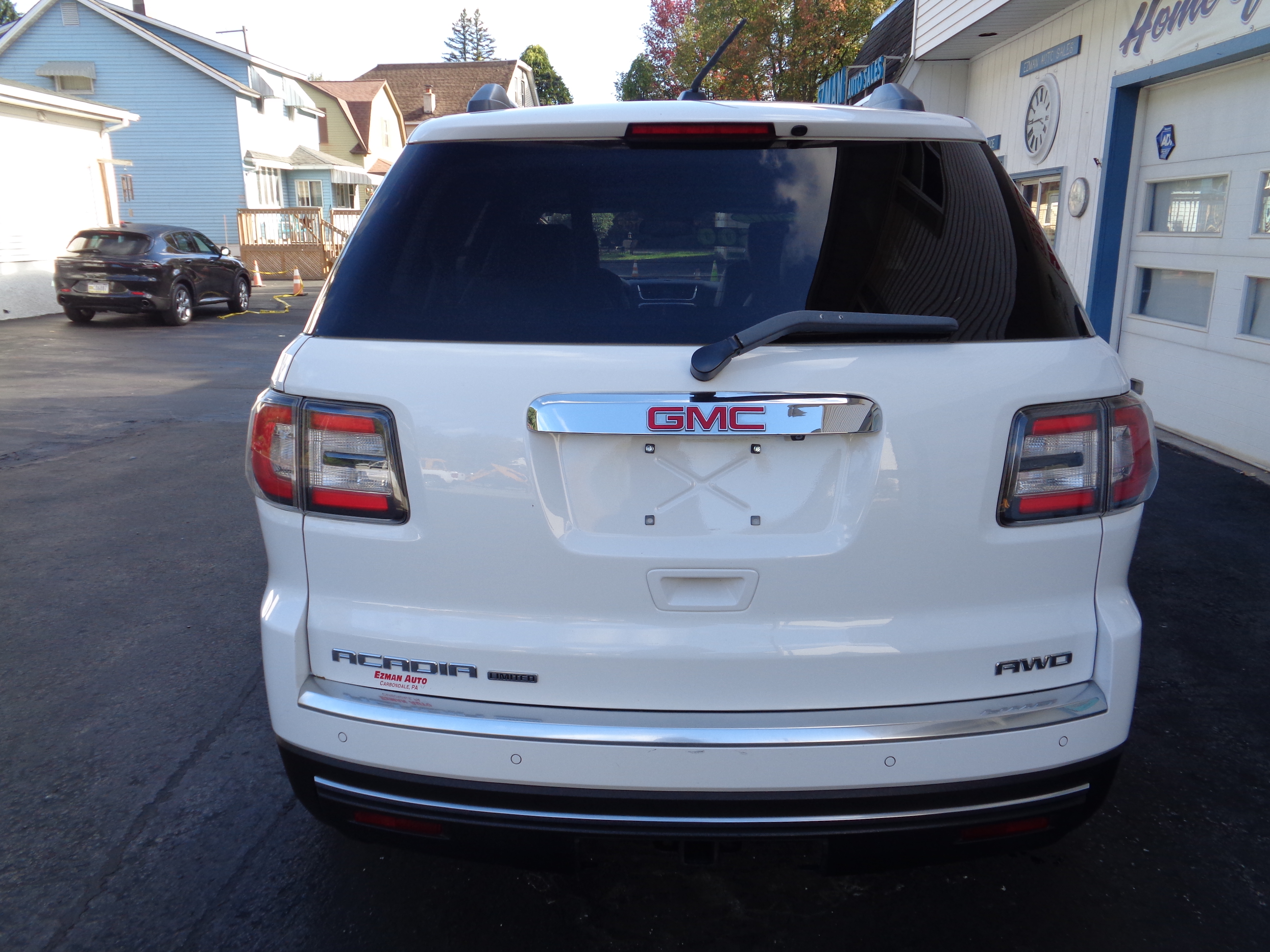 Used 2017 GMC Acadia Limited AWD SLT image 12