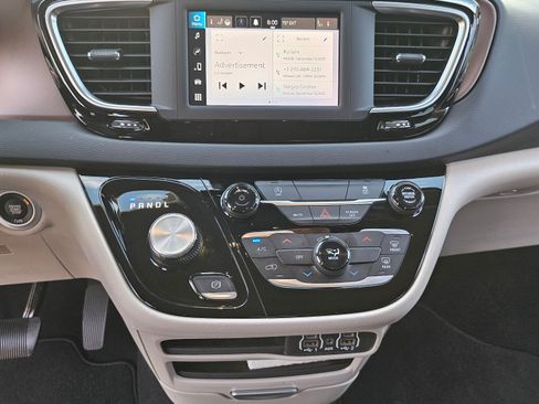 Used 2024 Chrysler Voyager LX image 16