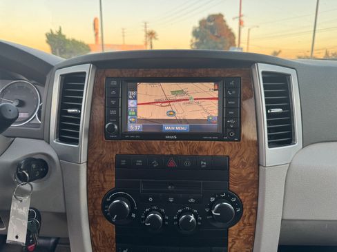 Used 2008 Jeep Grand Cherokee Limited image 26