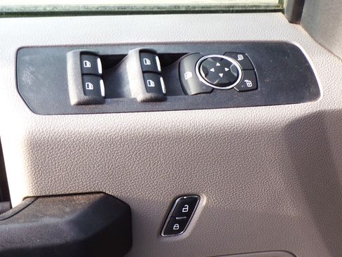 Used 2019 Ford F250 XL image 11