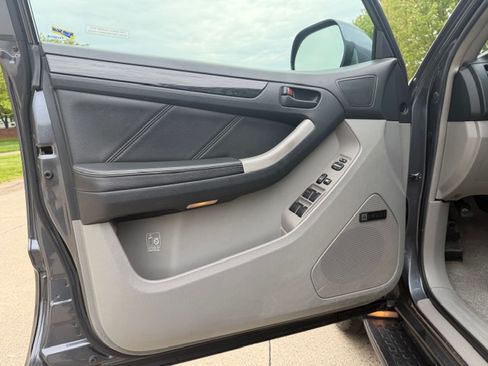 Used 2007 Toyota 4Runner 4WD Limited image 9