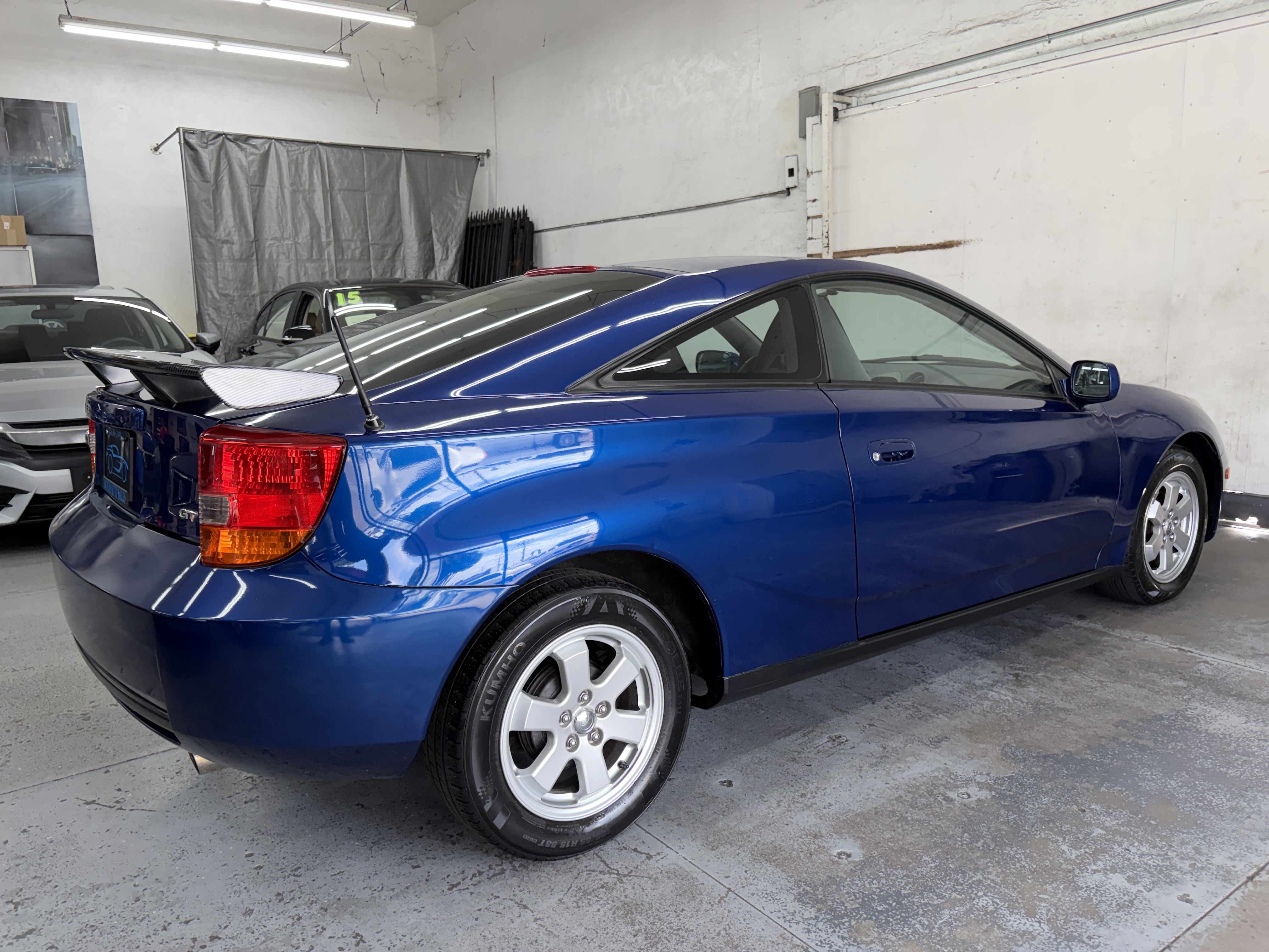 Used 2000 Toyota Celica GT FWD image 5