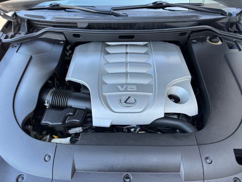 Used 2009 Lexus LX 570 image 34