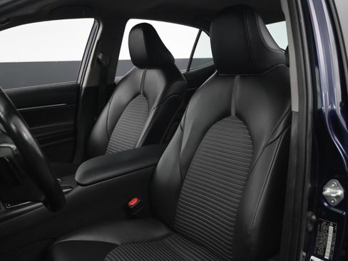 Used 2022 Toyota Camry SE image 36