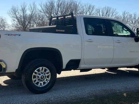 Used 2020 Chevrolet Silverado 2500 LT image 8