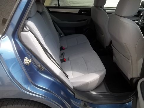 Used 2019 Subaru Outback 2.5i Premium AWD/4WD image 27
