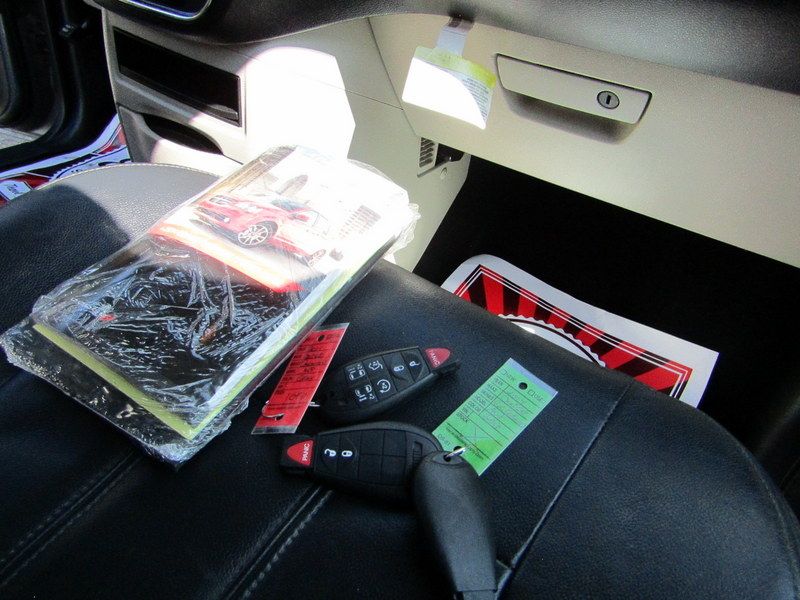 Used 2014 Dodge Grand Caravan American Value Package FWD image 23