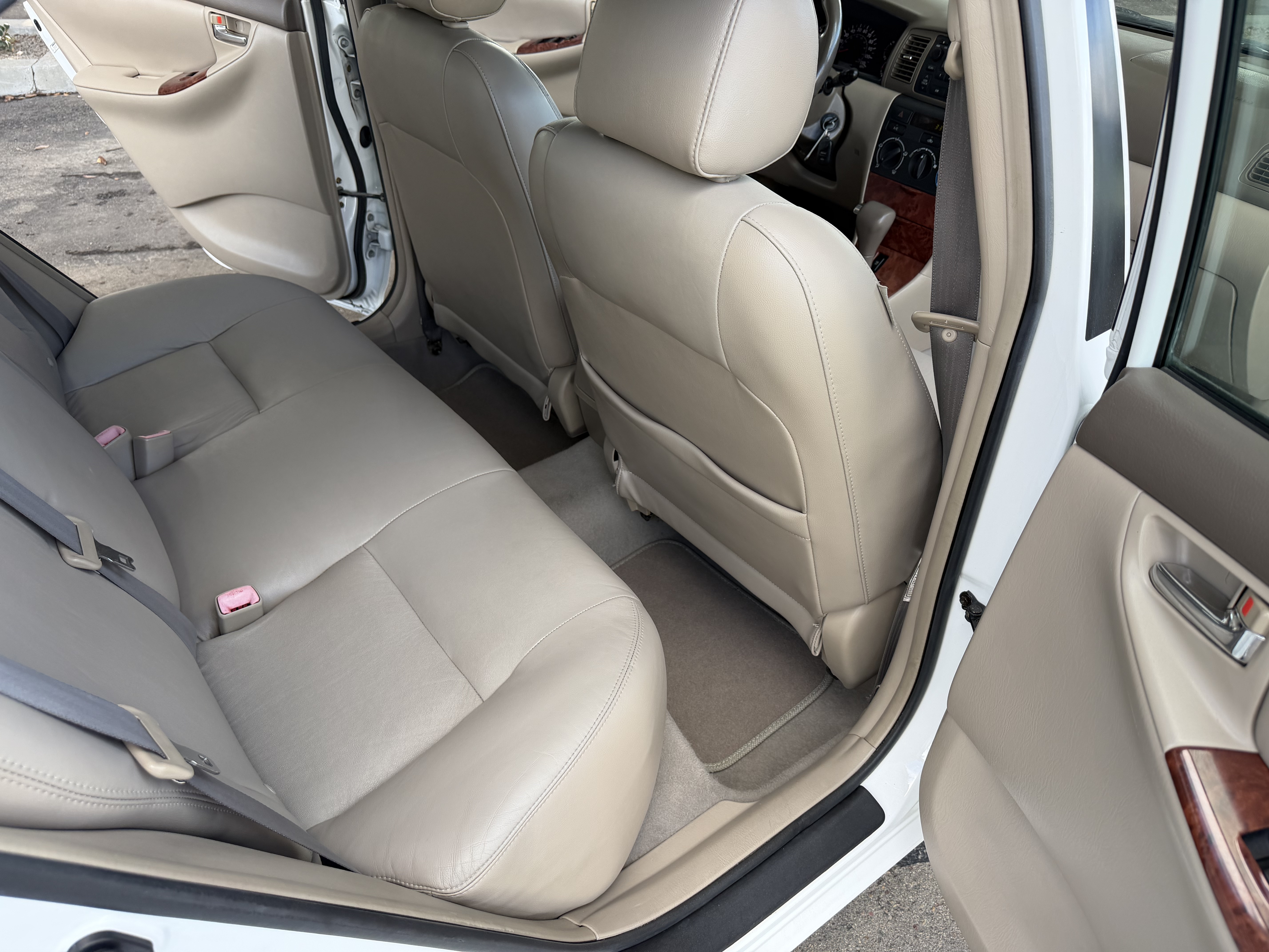 Used 2005 Toyota Corolla UNAVAIL FWD image 30