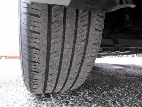 Used 2017 Hyundai Elantra SE image 13