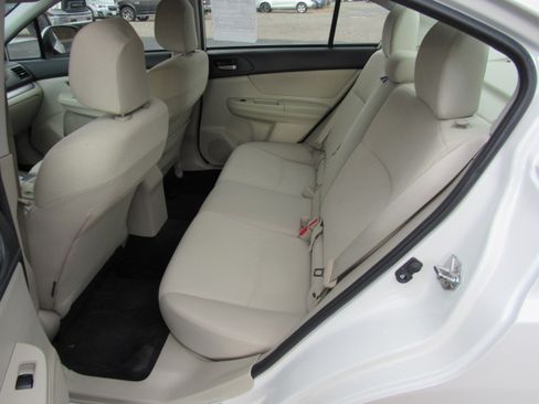Used 2014 Subaru Impreza 2.0i Premium image 18