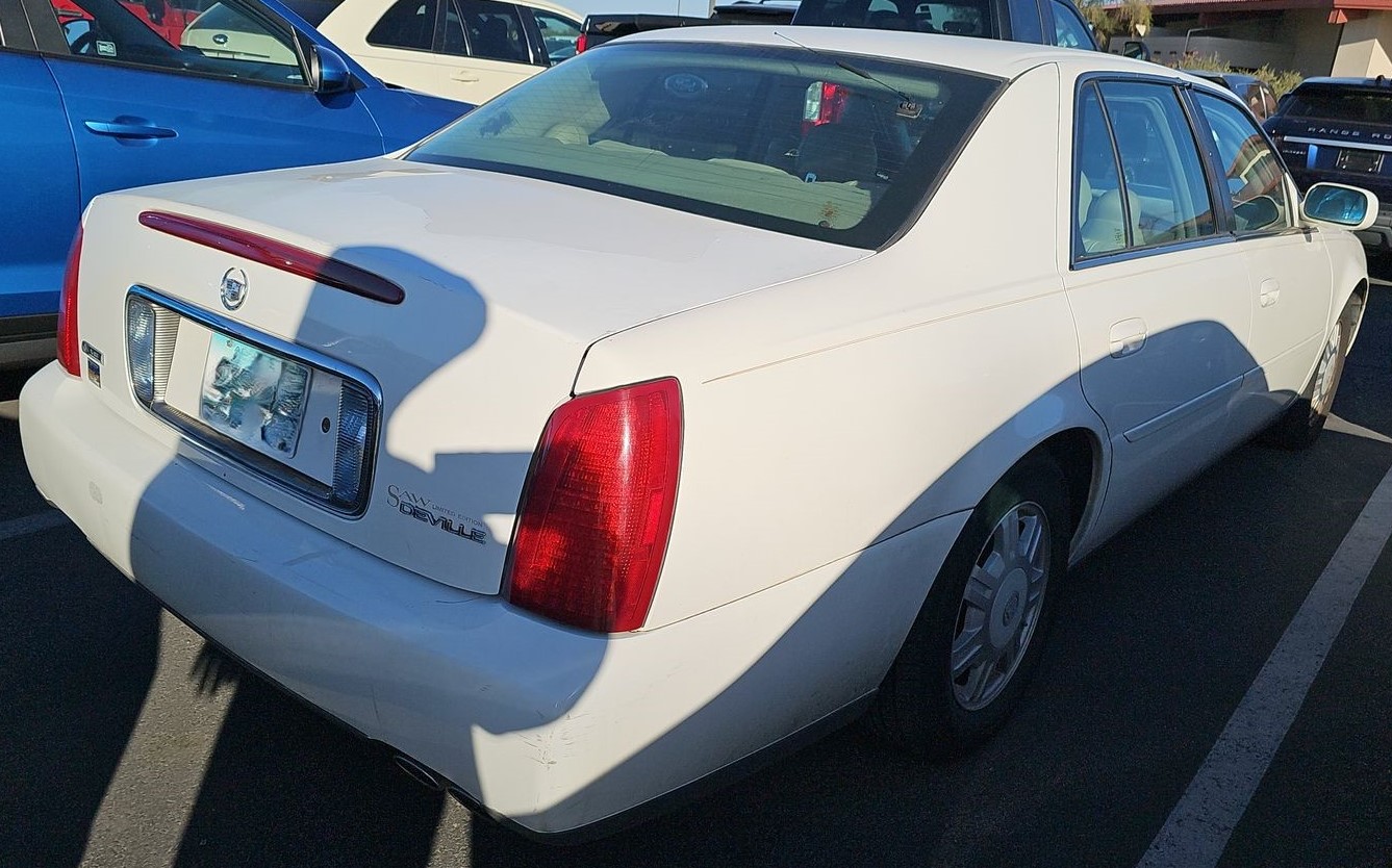 Used 2004 Cadillac De Ville Sedan FWD image 4