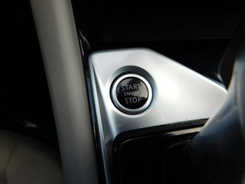 Used 2021 Nissan Altima 2.5 SV FWD image 15