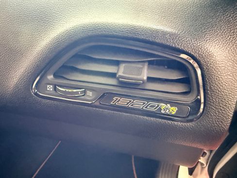 Used 2019 Dodge Challenger R/T Scat Pack Widebody RWD image 9