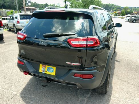 Used 2016 Jeep Cherokee 4WD Trailhawk image 12
