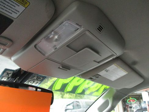 Used 2017 Toyota Tundra SR5 image 45