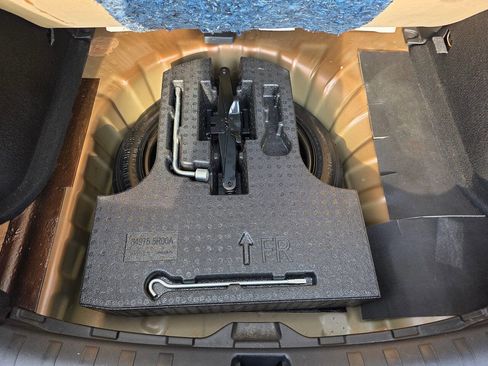 Used 2022 Nissan Kicks SV image 27