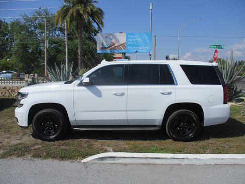 Used 2018 Chevrolet Tahoe image 2