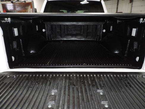 Used 2018 Ford F150 XLT image 24