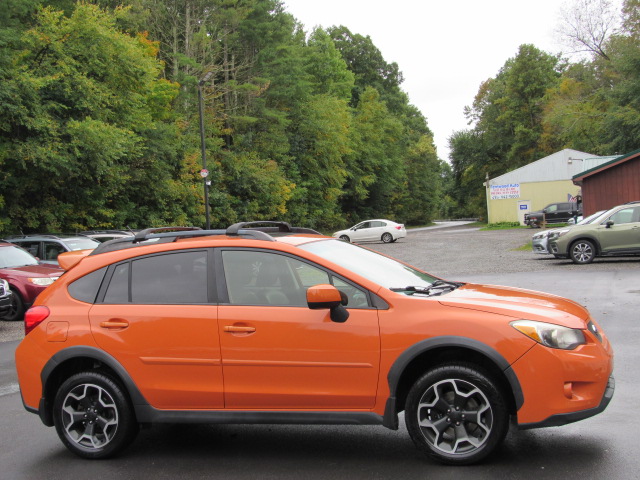 Used 2014 Subaru XV Crosstrek 2.0i Limited AWD/4WD image 12