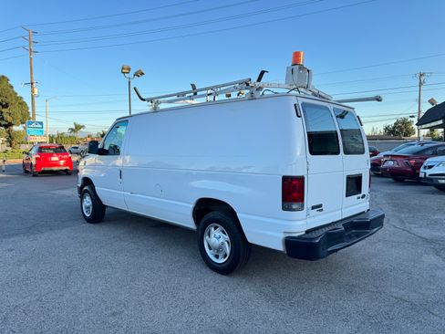Used 2013 Ford E-150 and Econoline 150 image 4
